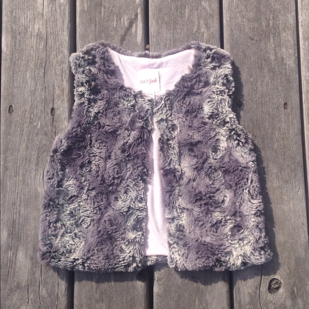 Girls faux fur vest